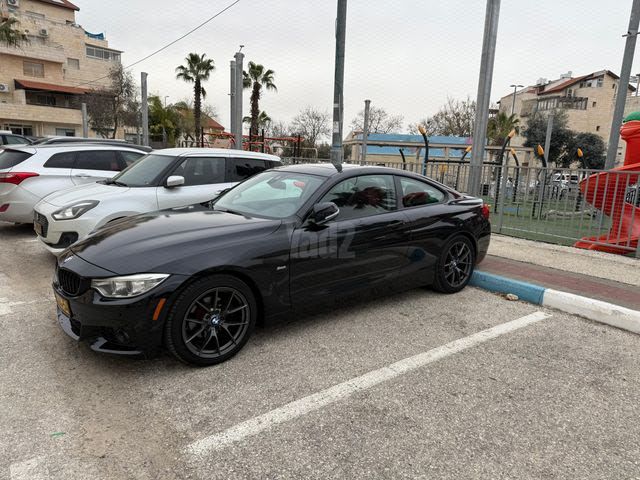 מודעת רכב ב מ וו סדרה 4