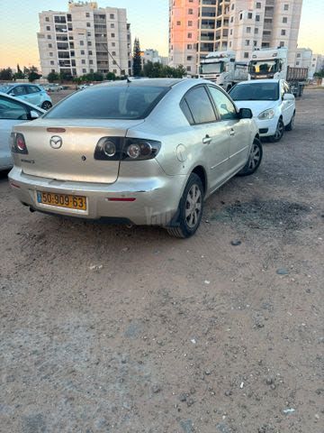 מודעת רכב מאזדה 3