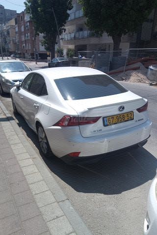 מודעת רכב לקסוס IS