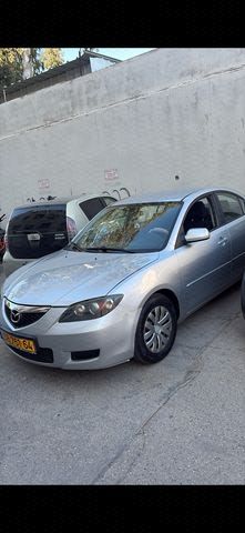מודעת רכב מאזדה 3
