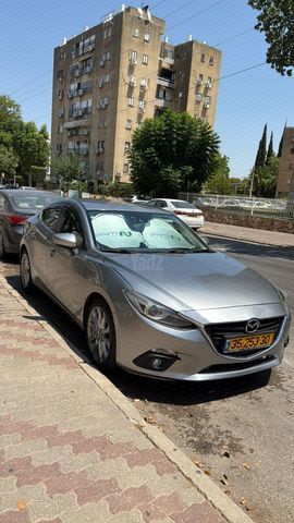 מודעת רכב מאזדה 3