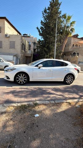 מודעת רכב מאזדה 3