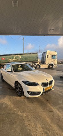 מודעת רכב ב מ וו סדרה 2