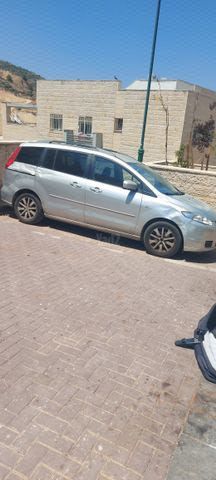 מודעת רכב מאזדה 5