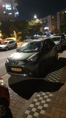 מודעת רכב טויוטה אייגו X