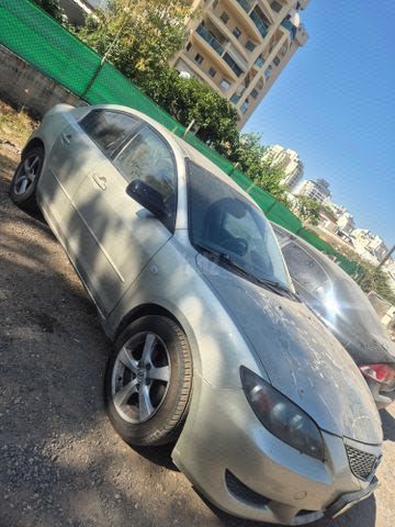 מודעת רכב מאזדה 3