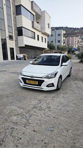 מודעת רכב יונדאי i20