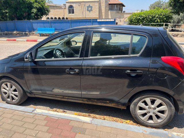 מודעת רכב יונדאי i20