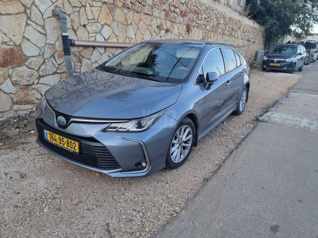 מודעת רכב טויוטה קורולה