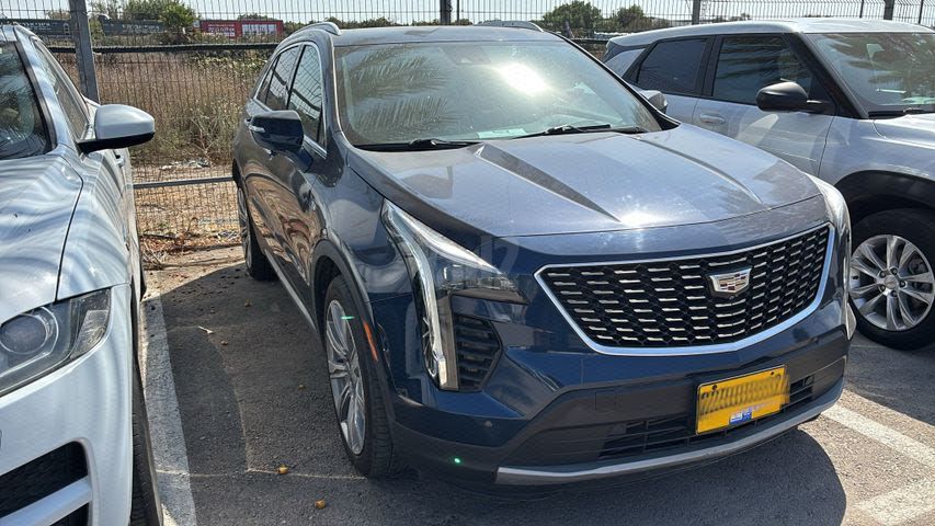 מודעת רכב קאדילק XT4