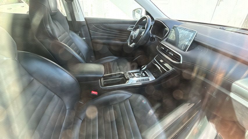 מודעת רכב אם ג'י EHS PHEV 2