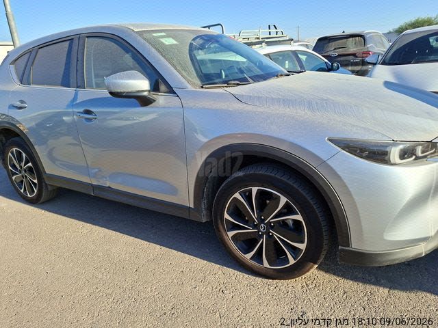 מודעת רכב מאזדה CX-5