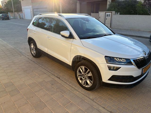 מודעת רכב סקודה קארוק