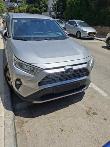 מודעת רכב טויוטה RAV4