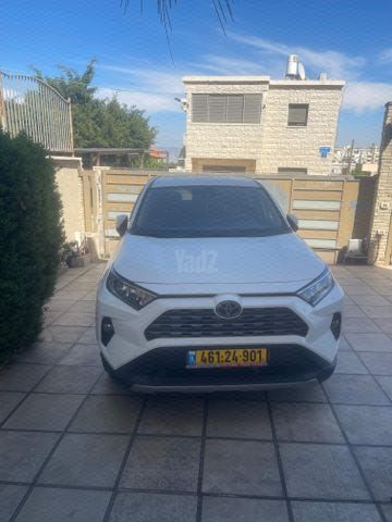 מודעת רכב טויוטה RAV4