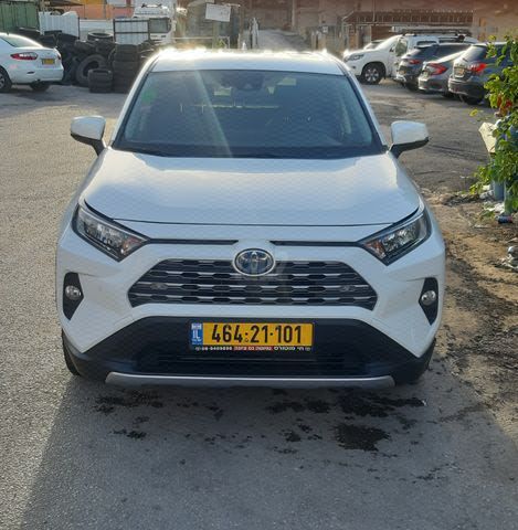 מודעת רכב טויוטה RAV4