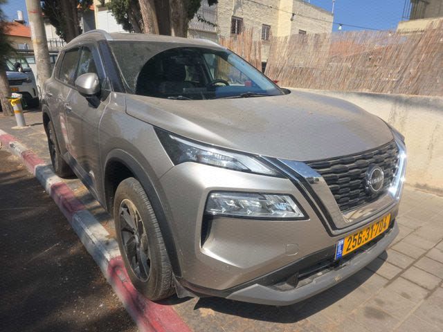 מודעת רכב ניסאן אקס טרייל