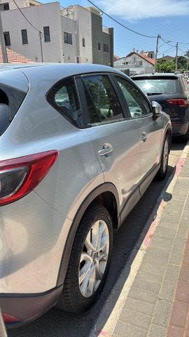 מודעת רכב מאזדה CX-5