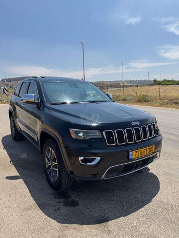 מודעת רכב ג'יפ גרנד צ'ירוקי