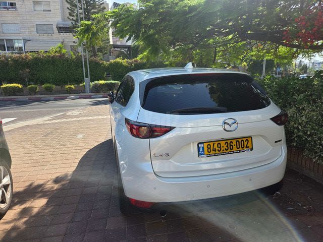 מודעת רכב מאזדה CX-5