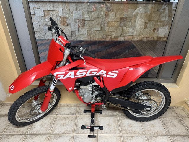מודעת רכב גאס-גאס EC450F