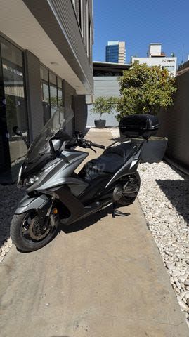 מודעת רכב קימקו AK 550