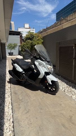 מודעת רכב סאן יאנג ג'וי-מקס Z-250