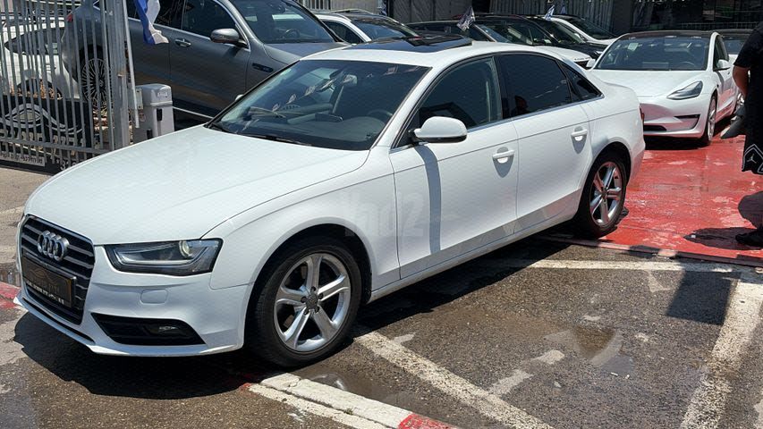 מודעת רכב אאודי A4