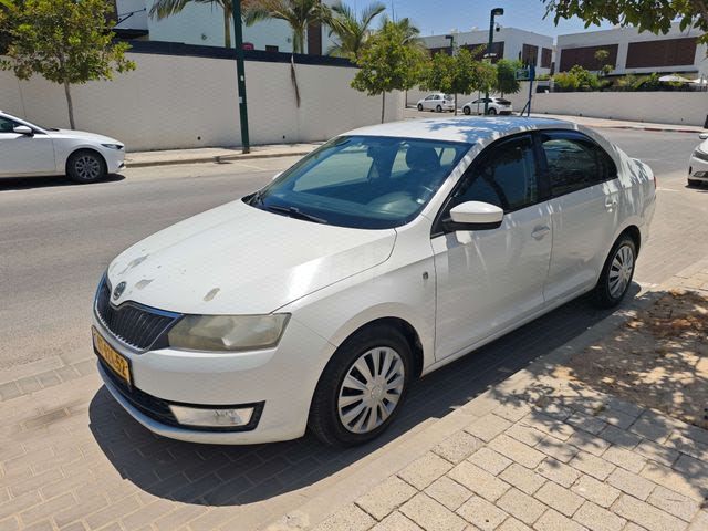 מודעת רכב סקודה ראפיד