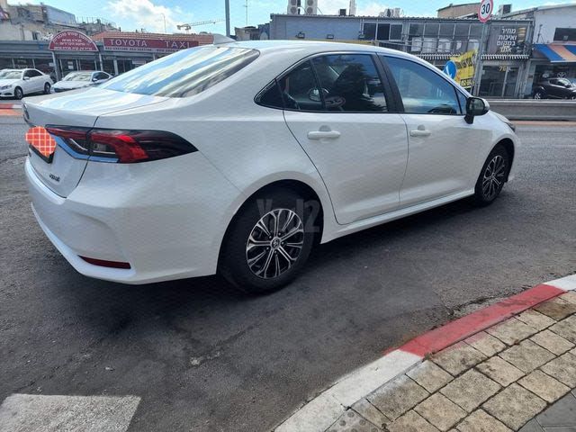 מודעת רכב טויוטה קורולה 2