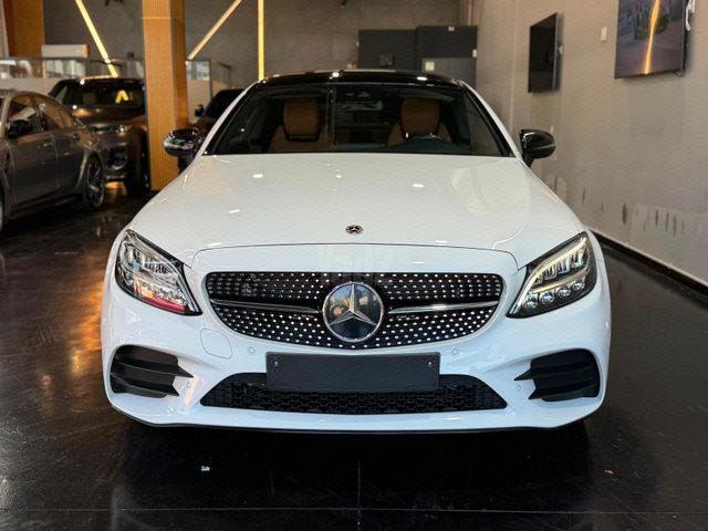 מודעת רכב מרצדס-בנץ C-class