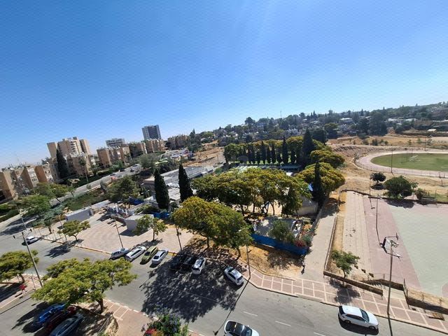 עיינות 6