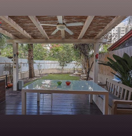 הגיבור 10