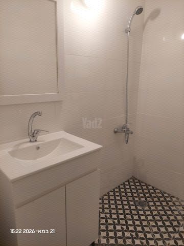 הערבה 22