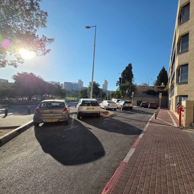 שדרות בן צבי 27