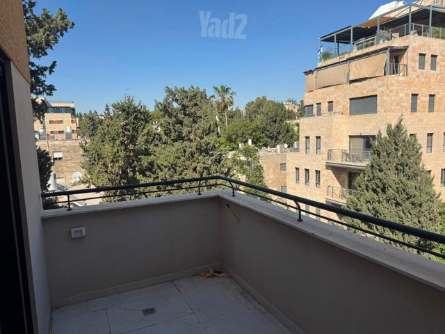 דירה להשכרה בירושלים (תיווך) — 4