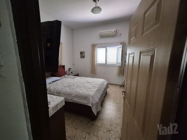 Rehovot, Israel 7