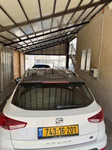 מודעת רכב סיאט ארונה
