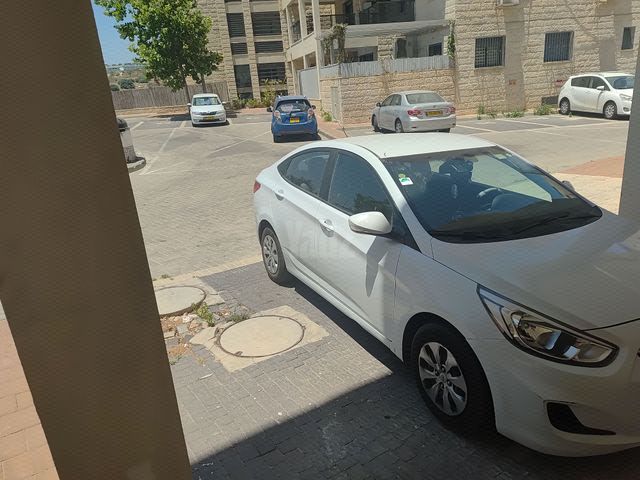 מודעת רכב יונדאי אקסנט i25