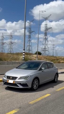 מודעת רכב סיאט לאון