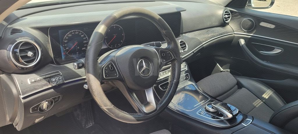 מודעת רכב מרצדס-בנץ E-class
