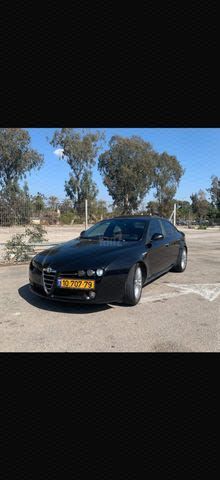 מודעת רכב אלפא רומיאו 159