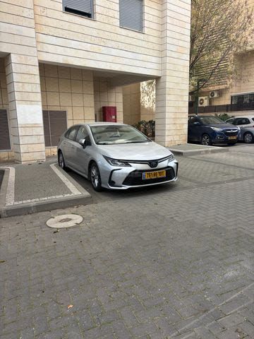 מודעת רכב טויוטה קורולה