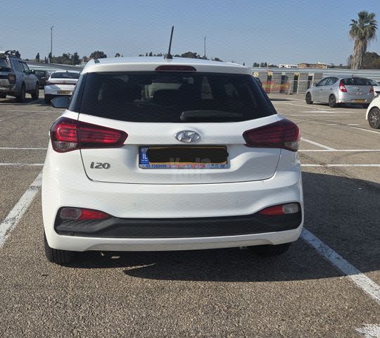 מודעת רכב יונדאי i20