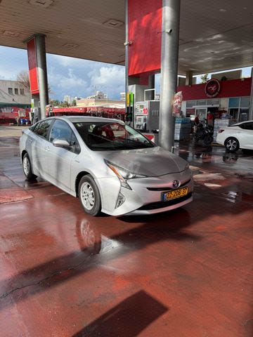מודעת רכב טויוטה פריוס