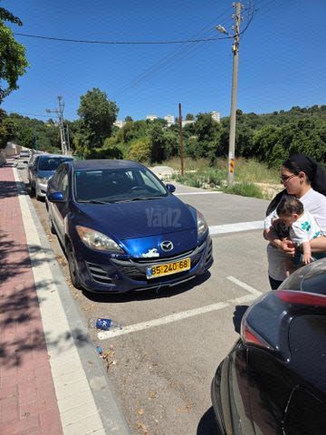 מודעת רכב מאזדה 3