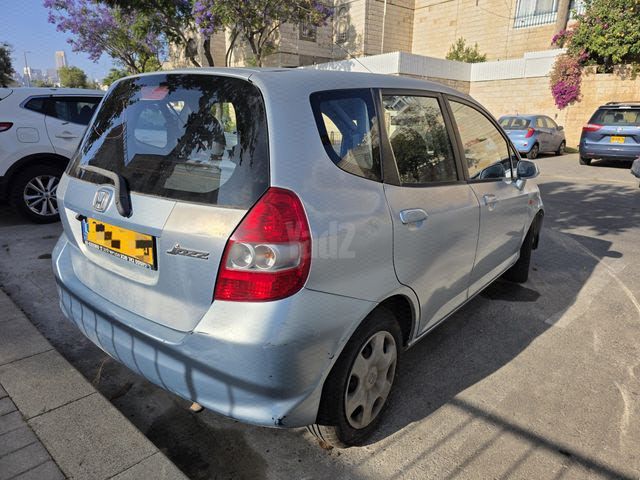 מודעת רכב הונדה ג'אז