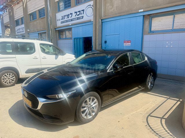 מודעת רכב מאזדה 3