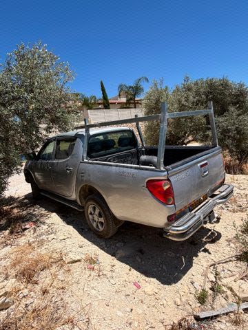 מודעת רכב מיצובישי טרייטון / L200