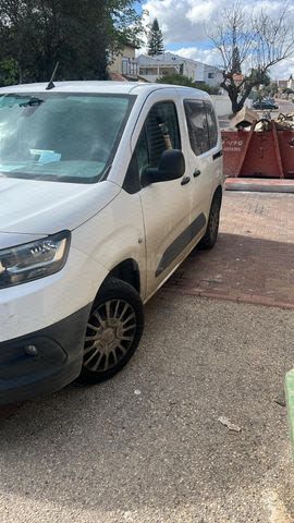 מודעת רכב טויוטה פרואייס סיטי